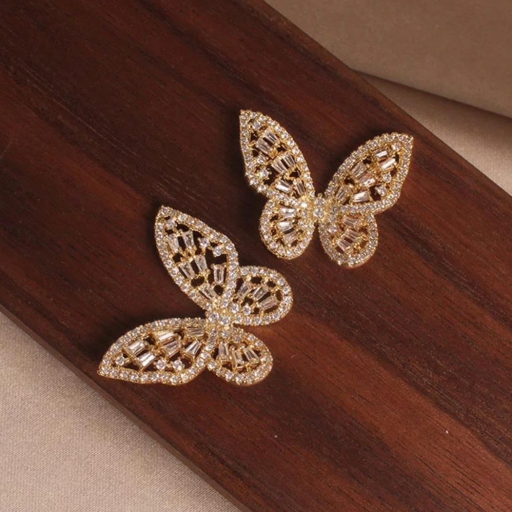 ❤️❤️❤️NEW Gold  plated Butterflies earrings 🦋